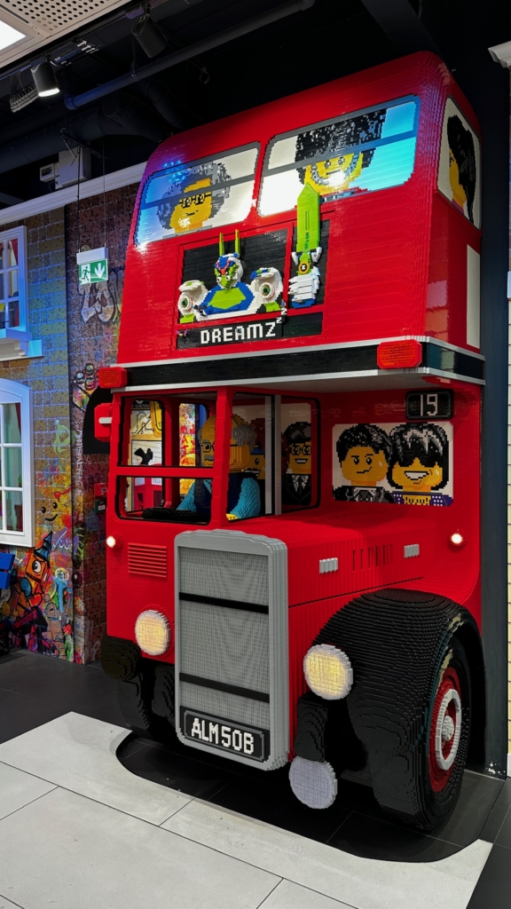 Bus impériale Lego Store Leicester Square Londres
