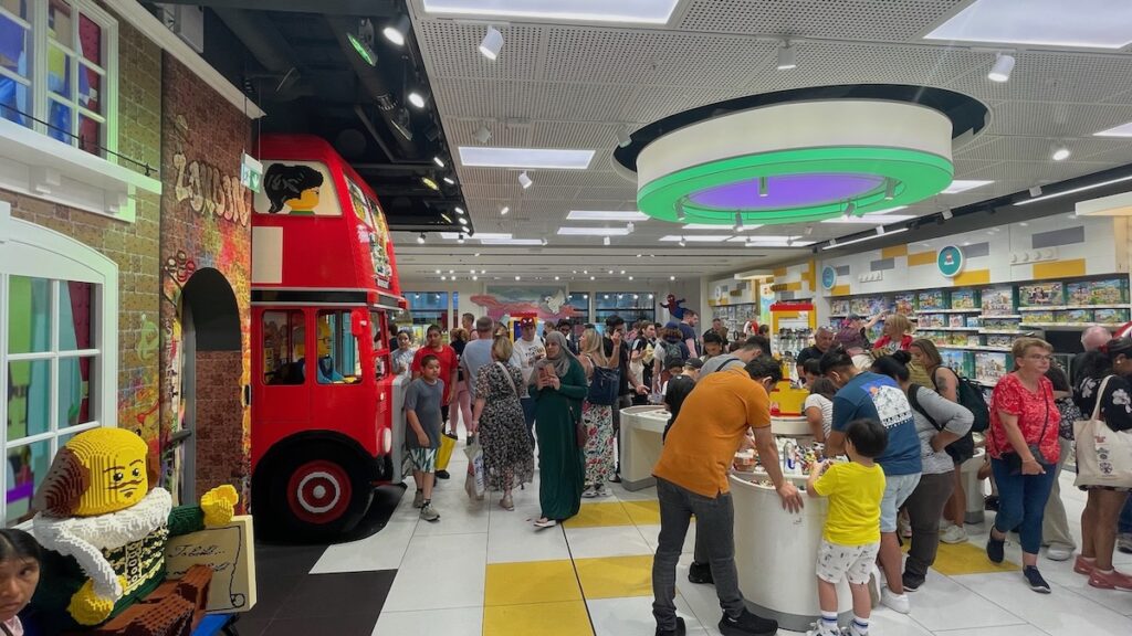 Intérieur du Lego Store de Londres