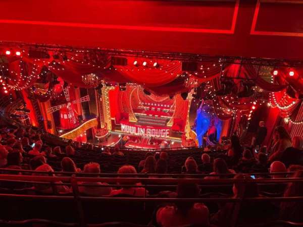 Vue depuis le fond de Dress Circle au Piccadilly Theatre à Londres