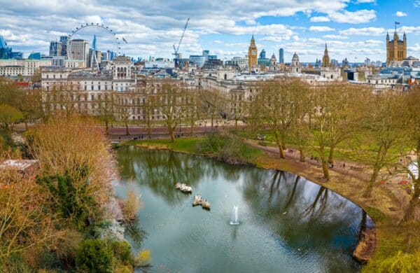 Vue sur Londres au printemps